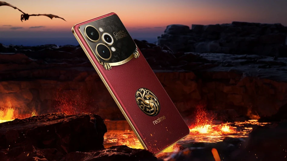 orld’s First Phone That Changes Color With Heat! Realme 15 Pro 5G Game of Thrones Edition