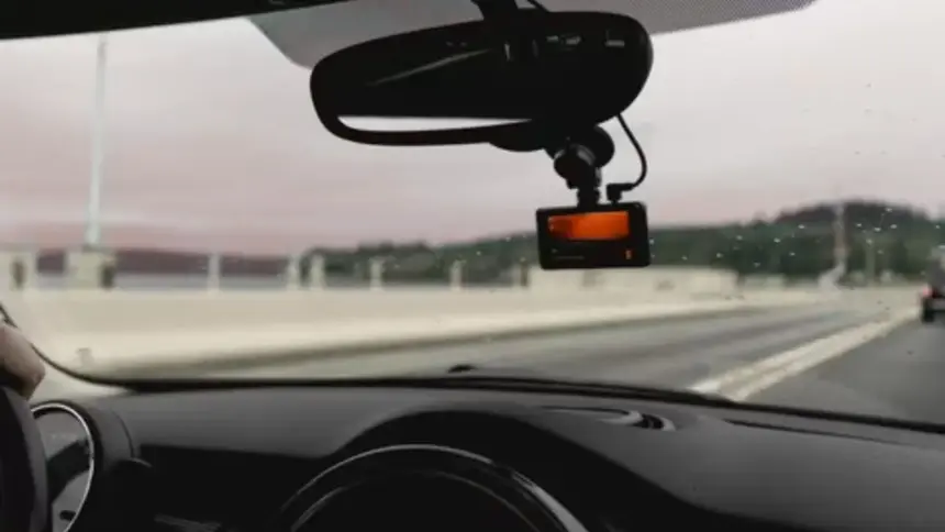 5 Best Dash Cams for Cars in 2025
